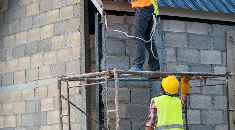 Expert Emergency Roof Repairs services in Calhoun, IL
